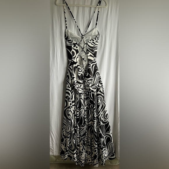 Unique Abstract Print Party Dress Size Small - Picture 3 of 8